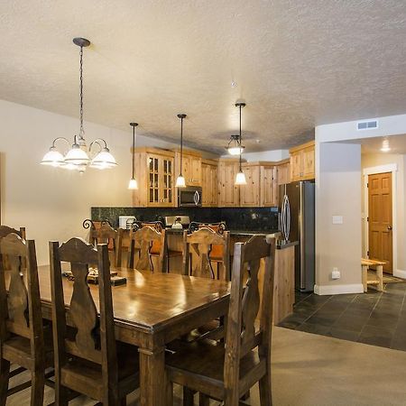 Town Point Condos By Park City Vacations Rom bilde
