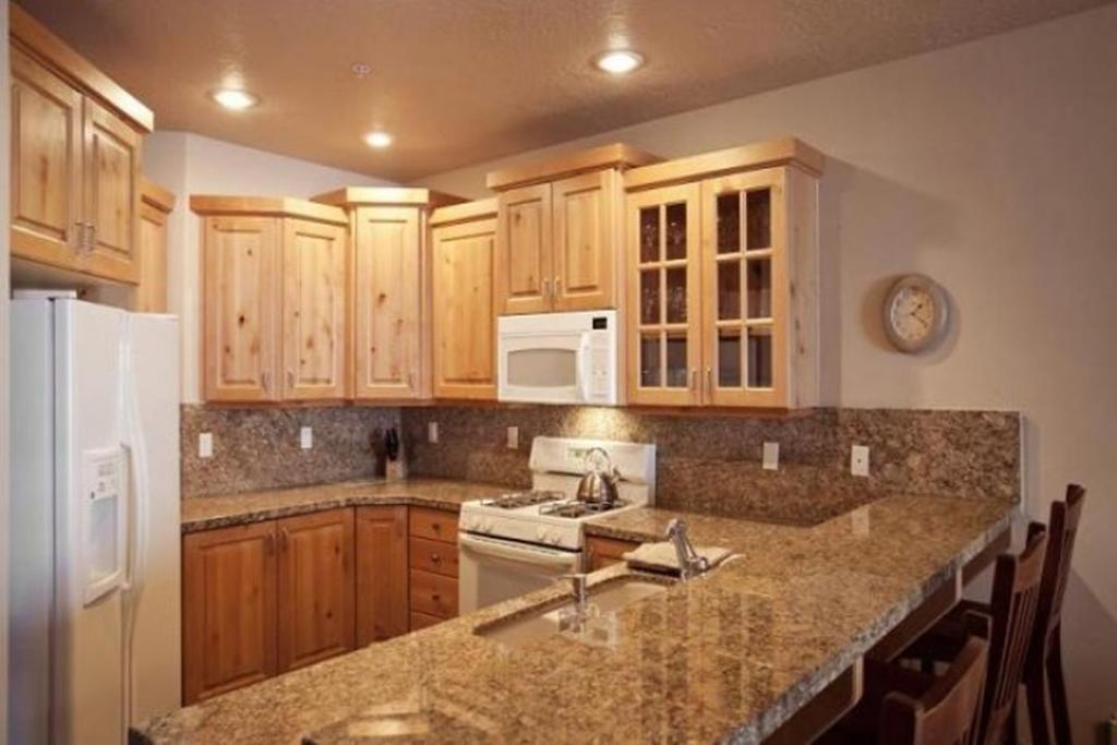 Town Point Condos By Park City Vacations Rom bilde