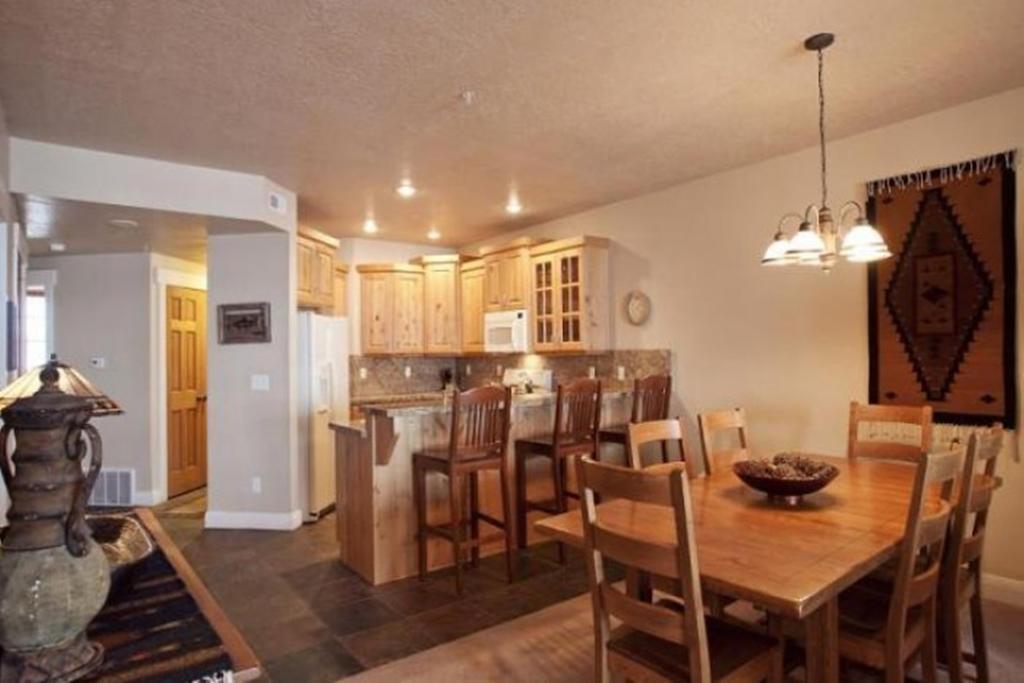 Town Point Condos By Park City Vacations Rom bilde